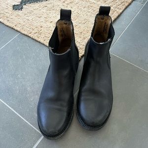Frye Black Chelsea Boots 6.5